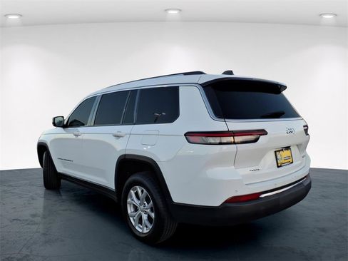 Used 2023 Jeep Grand Cherokee L Limited image 13