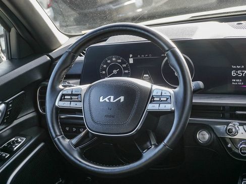 Certified 2025 Kia Telluride SX X-Line AWD/4WD image 17