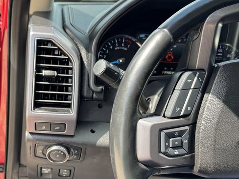 Used 2018 Ford Expedition Platinum AWD/4WD image 14