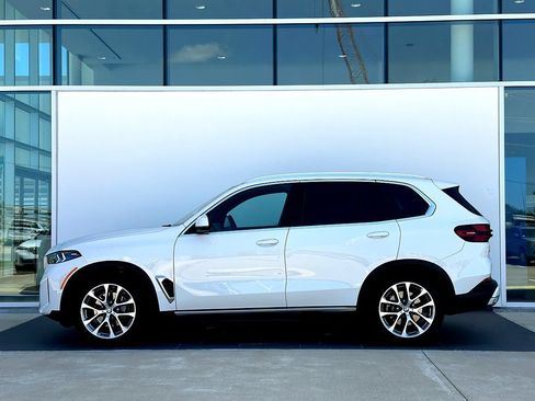 Certified 2026 BMW X5 xDrive40i AWD/4WD image 8
