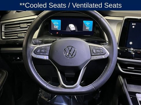 Used 2024 Volkswagen Atlas Cross Sport SE w/ Panoramic Sunroof Package AWD/4WD image 9