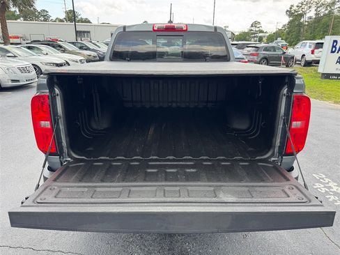 Used 2018 Chevrolet Colorado LT w/ LT Convenience Package AWD/4WD image 22