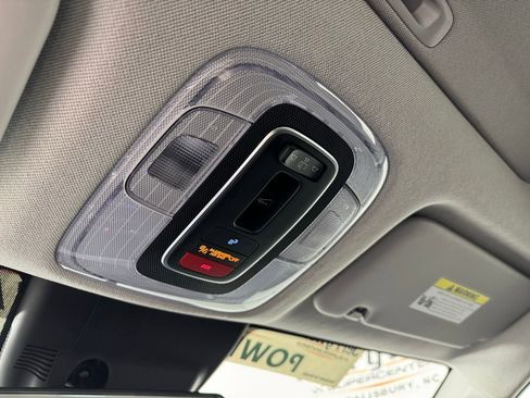 Used 2024 Hyundai Elantra SEL w/ Convenience Package image 25