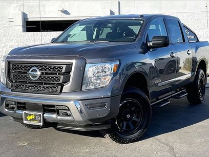 Used 2021 Nissan Titan SV w/ SV Convenience Package