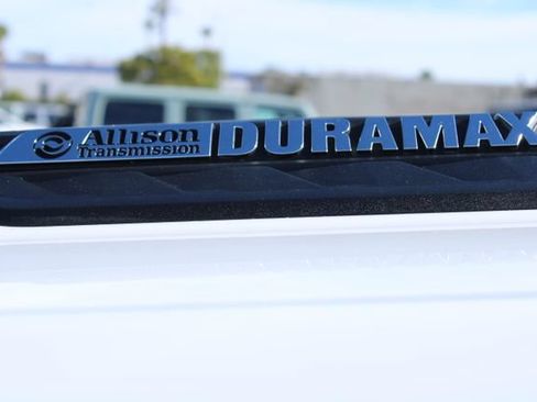 Used 2024 Chevrolet Silverado 2500 LTZ AWD/4WD image 8