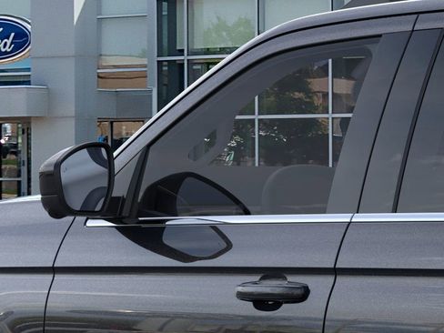 New 2025 Ford Expedition Active image 20