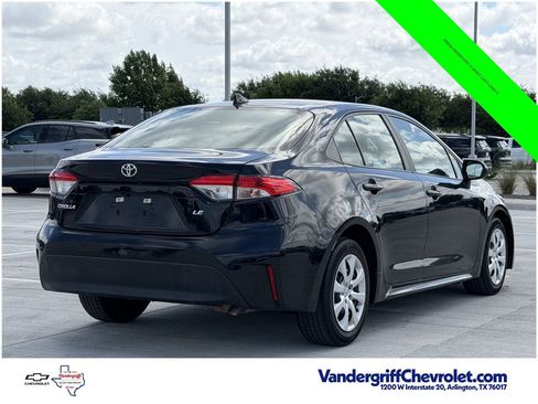 Used 2023 Toyota Corolla LE FWD image 4