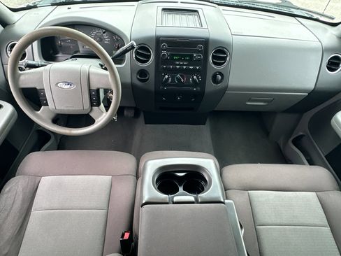Used 2005 Ford F150 XLT image 13