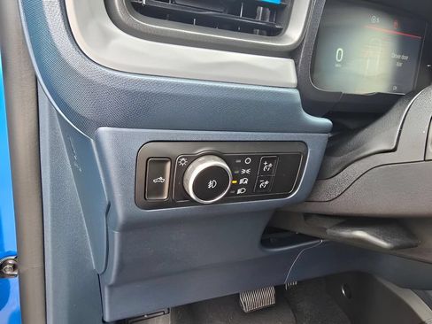 Used 2025 Ford Maverick Lobo AWD/4WD image 21