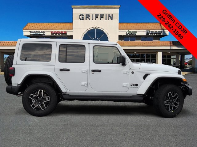 New 2027 Jeep Wrangler Unlimited Sahara AWD/4WD image 3