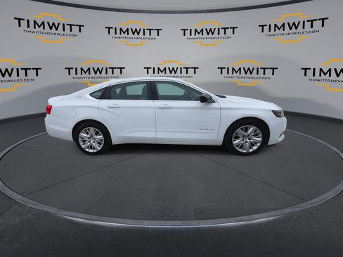 Used 2017 Chevrolet Impala LS image 9