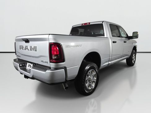 New 2026 RAM 2500 Big Horn AWD/4WD image 4