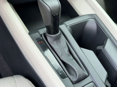 Used 2025 Honda Accord LX image 17