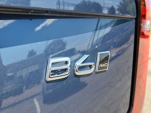 Certified 2026 Volvo XC90 B6 Core w/ Protection Package AWD/4WD image 17