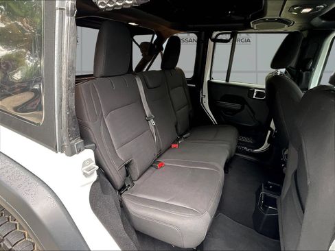 Used 2018 Jeep Wrangler Unlimited Sport S AWD/4WD image 27