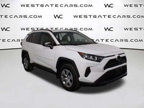 Used 2020 Toyota RAV4 LE image 2