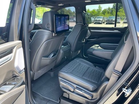 Used 2025 Cadillac Escalade V w/ LPO, ONYX Package AWD/4WD image 15