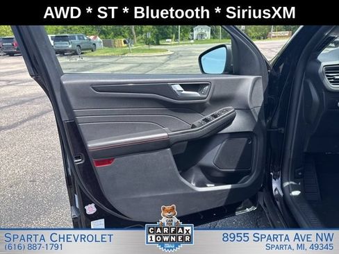 Used 2025 Ford Escape ST-Line AWD/4WD image 10