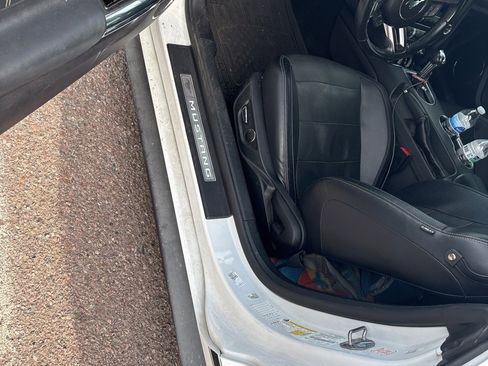 Used 2019 Ford Mustang Premium image 8