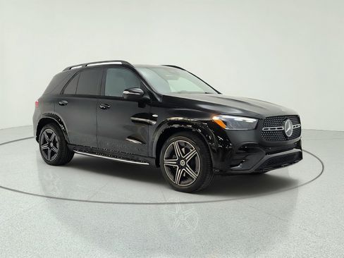 Used 2025 Mercedes-Benz GLE 450e 4MATIC image 3