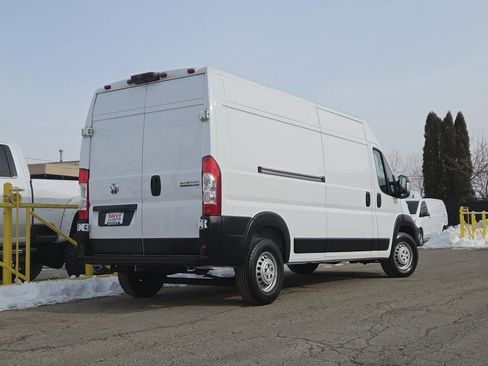 Used 2024 RAM ProMaster 2500 image 11