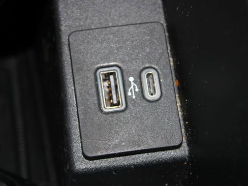 Used 2022 Ford Edge SEL w/ Convenience Package image 43