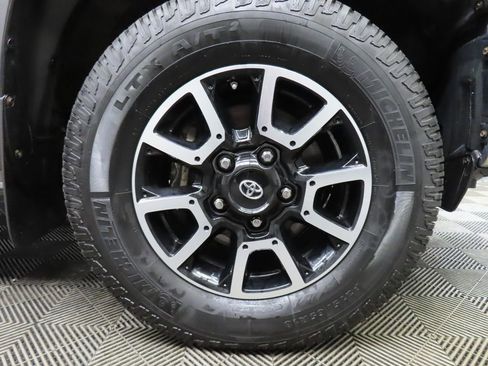 Used 2019 Toyota Tundra SR5 w/ TRD Off Road Package image 8