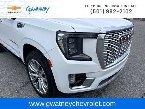 Used 2021 GMC Yukon Denali w/ Denali Premium Package image 13