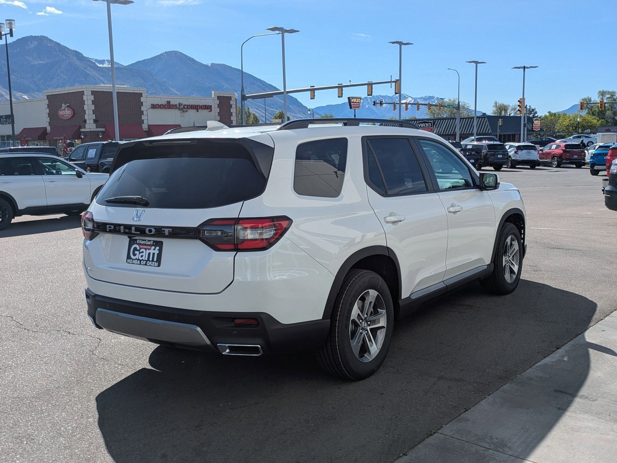 New 2026 Honda Pilot EX-L image 3