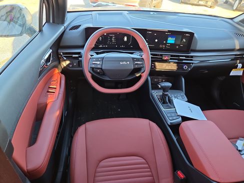 New 2026 Kia Sportage SX image 7