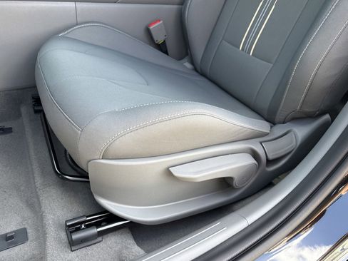 New 2026 Hyundai Elantra SEL Sport FWD image 11