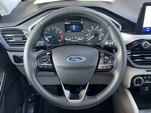 Used 2022 Ford Escape SEL image 28
