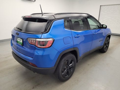 Used 2018 Jeep Compass Latitude AWD/4WD image 10