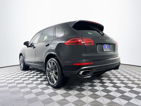 Used 2017 Porsche Cayenne Platinum Edition image 15