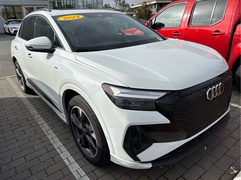 Used 2024 Audi Q4 e-tron Premium Plus w/ Premium Plus image 2