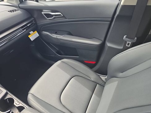 New 2026 Kia Sportage EX FWD image 16