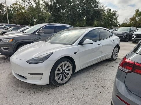 Used 2021 Tesla Model 3 Long Range image 1