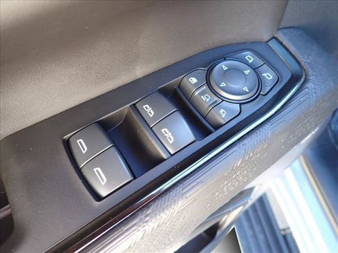 Used 2024 GMC Sierra 2500 AT4X AWD/4WD image 11