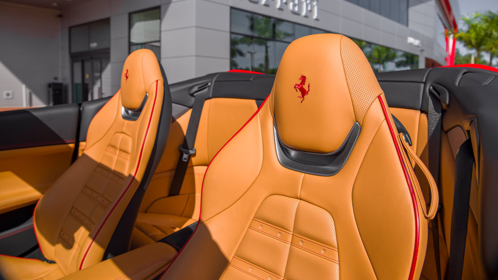 Certified 2022 Ferrari Portofino M RWD image 12