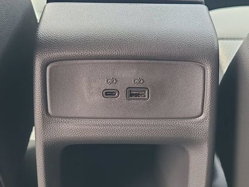 New 2026 Chevrolet Trax LT w/ Midnight Edition FWD image 15