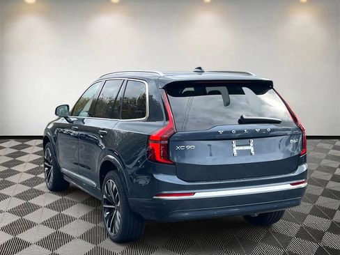 New 2026 Volvo XC90 B6 Ultra w/ Protection Package image 5