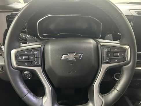 Used 2024 Chevrolet Silverado 1500 LT Trail Boss w/ LT Trail Boss Premium Package AWD/4WD image 18