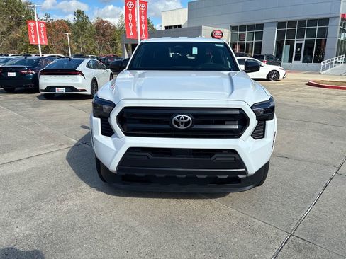 New 2026 Toyota Tacoma SR image 10