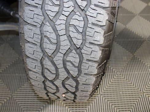 Used 2025 Ford Ranger XLT w/ Equipment Group 301A High image 23