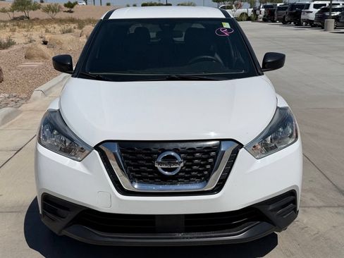 Used 2020 Nissan Kicks S FWD image 3