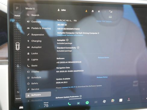 Used 2022 Tesla Model S image 26