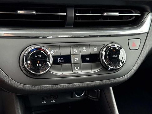 New 2026 Buick Envista Sport Touring FWD image 20