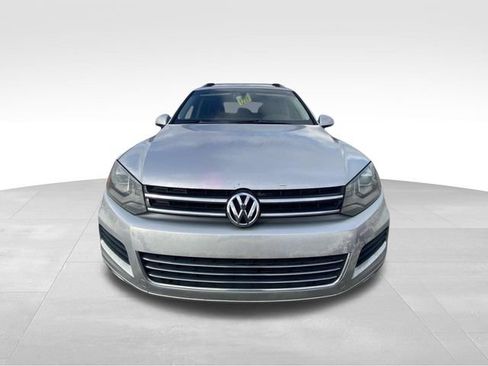 Used 2011 Volkswagen Touareg Sport AWD/4WD image 15
