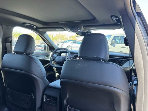 New 2025 Jeep Wagoneer S Limited image 14