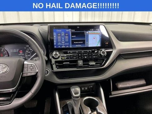 Used 2020 Toyota Highlander Platinum AWD/4WD image 6